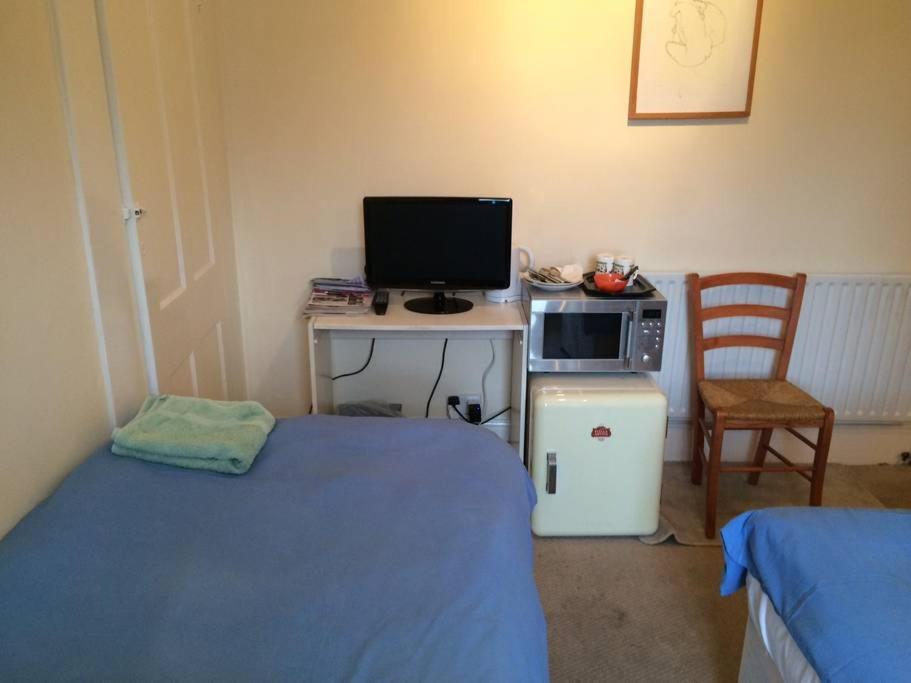 Victoria Dwellings Bed and Breakfast Londra Esterno foto